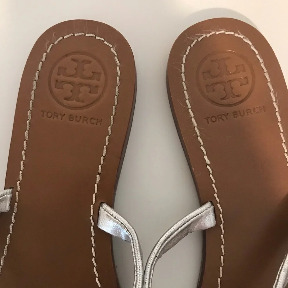 Tory Burch T Strap Sandals SZ 9M